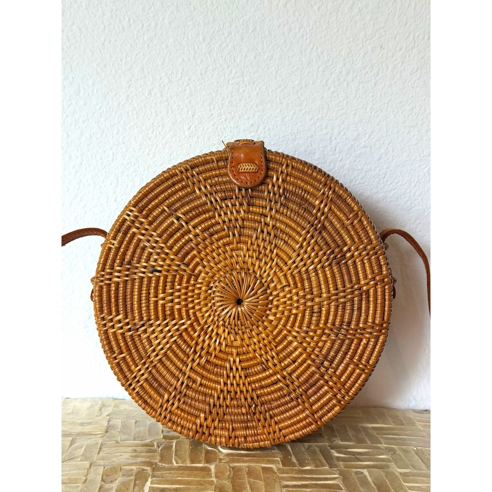 Round Woven Crossbody Bag Brown Leather Strap Snap Closure Lined